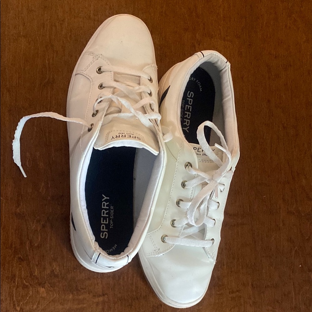 Sperry White Canvas Sneakers Low-Top